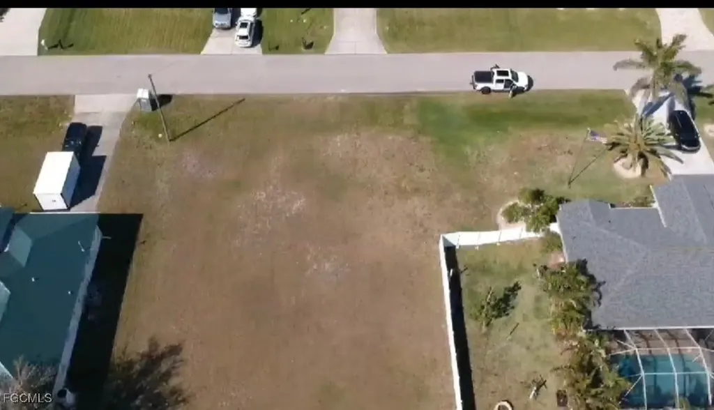 1810 SW 27th Street Cape Coral FL 33914