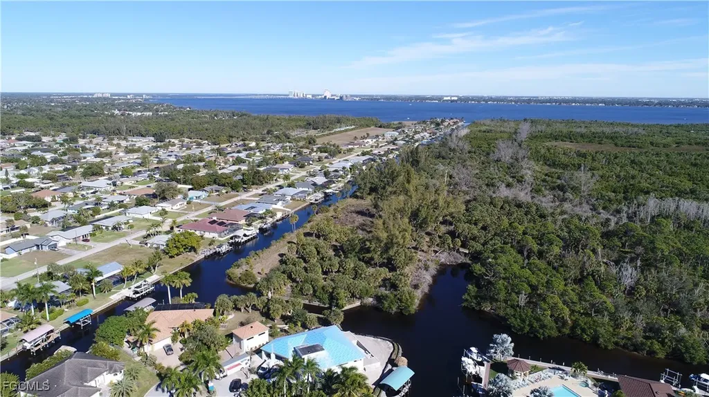 1789 Four Mile Cove Parkway Cape Coral FL 33990