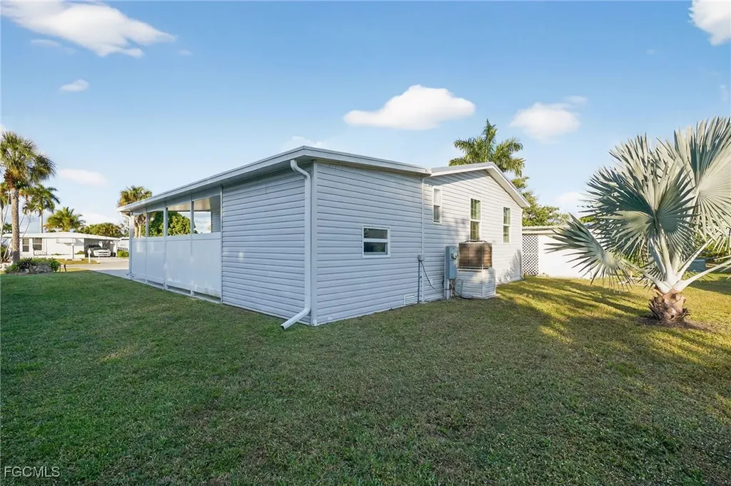 516 Menton Lane Naples FL 34112