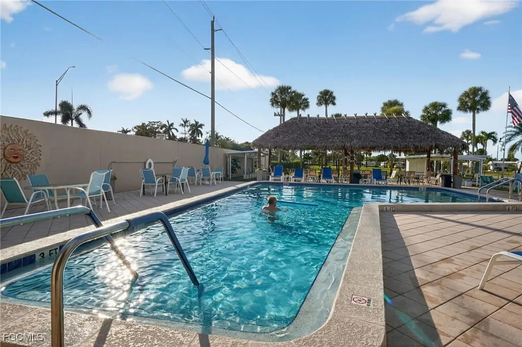 516 Menton Lane Naples FL 34112