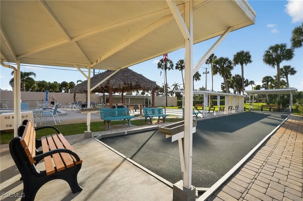 516 Menton Lane Naples FL 34112