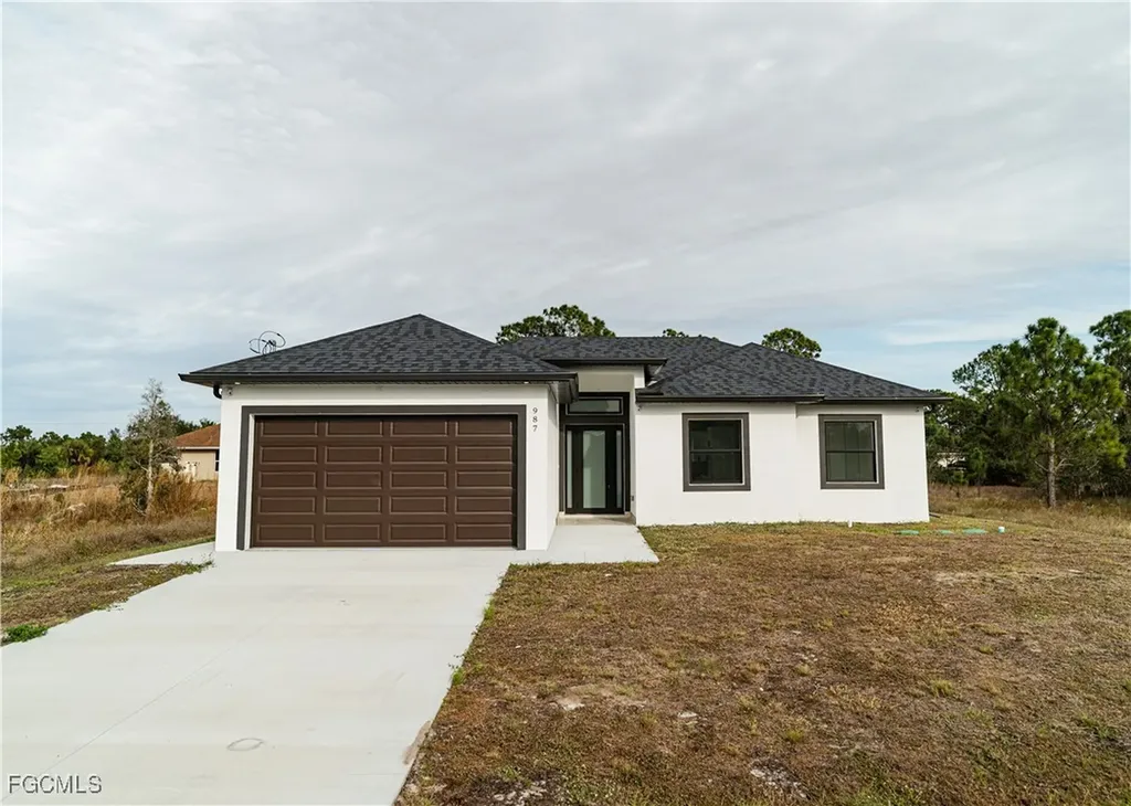 987 Edgerton Avenue Lehigh Acres FL 33974