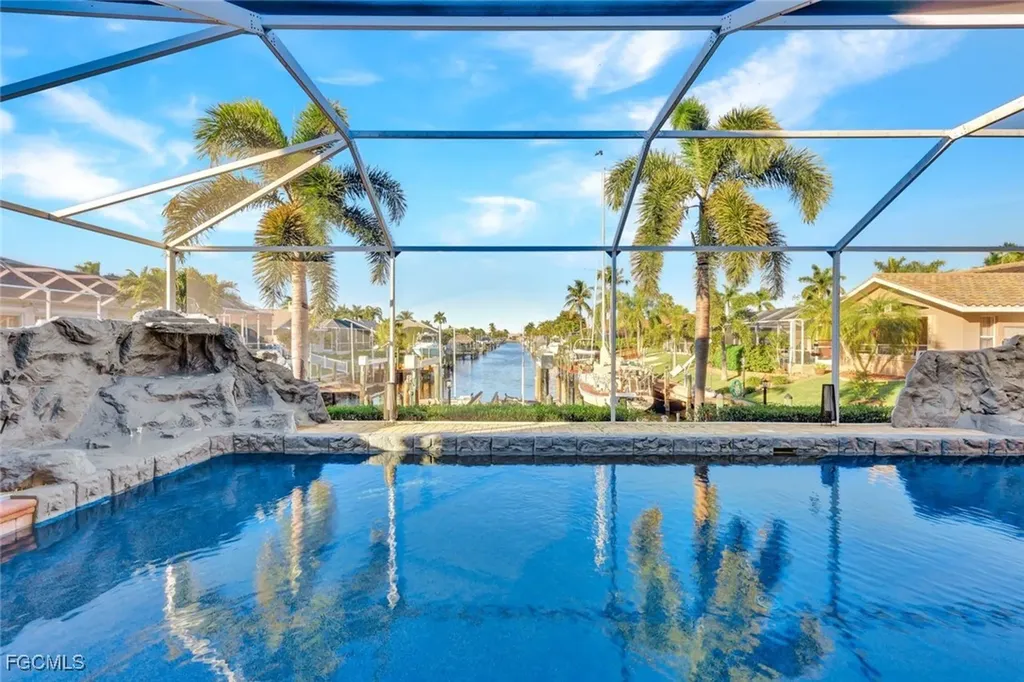 907 SW 51st Terrace Cape Coral FL 33914