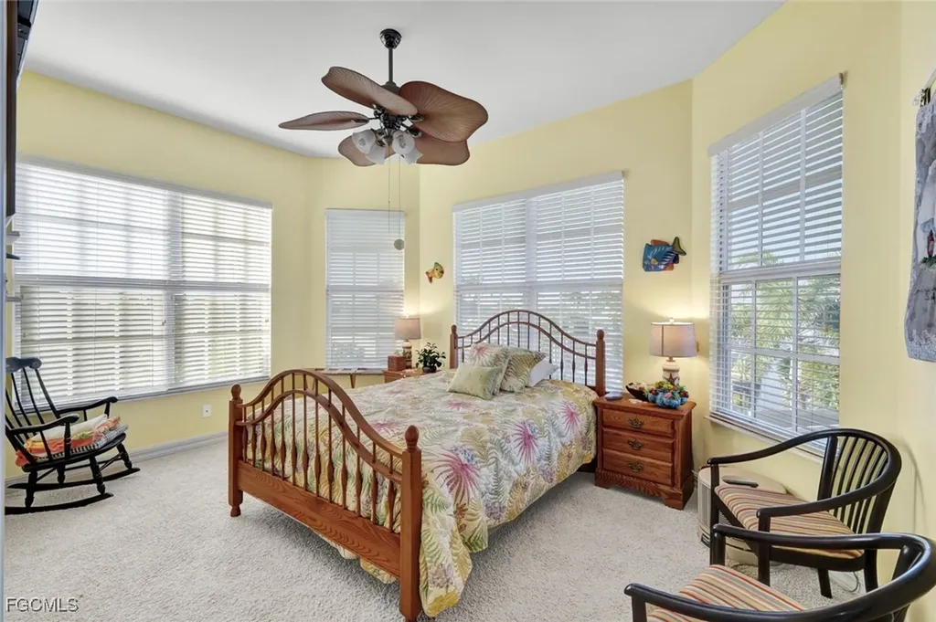 907 SW 51st Terrace Cape Coral FL 33914