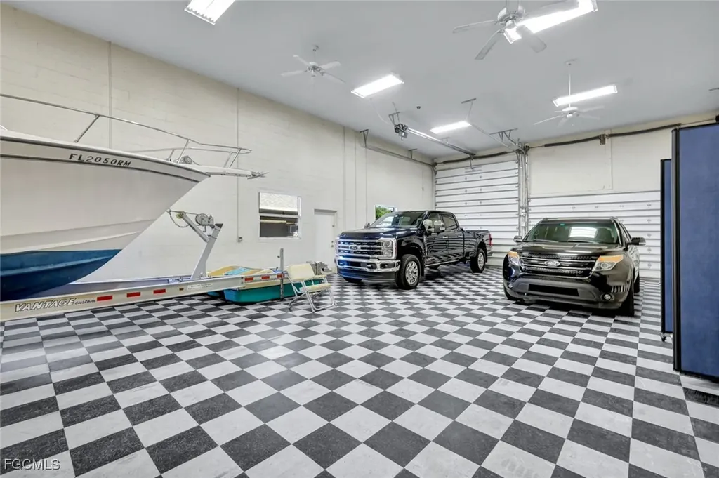 907 SW 51st Terrace Cape Coral FL 33914
