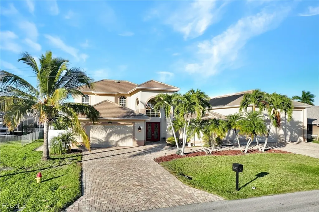 907 SW 51st Terrace Cape Coral FL 33914
