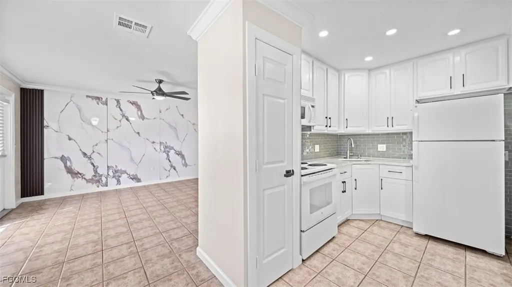 170 Poinsettia Circle NE Port Charlotte FL 33952