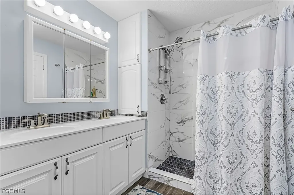 985 Quail Run Fort Denaud FL 33935