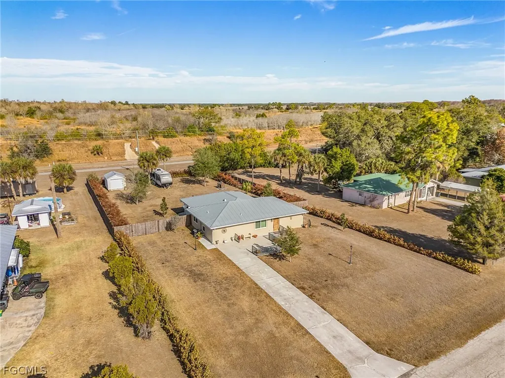 985 Quail Run Fort Denaud FL 33935
