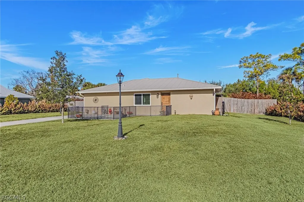 985 Quail Run Fort Denaud FL 33935