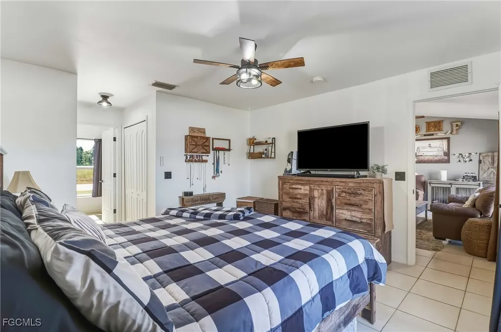 3910 23rd Street SW Lehigh Acres FL 33976