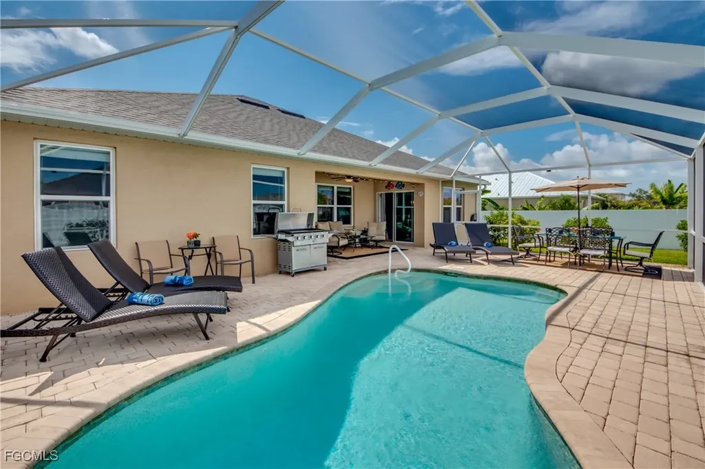 4518 SW 9th Avenue Cape Coral FL 33914