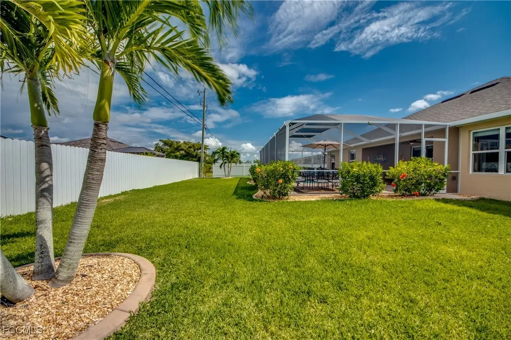 4518 SW 9th Avenue Cape Coral FL 33914