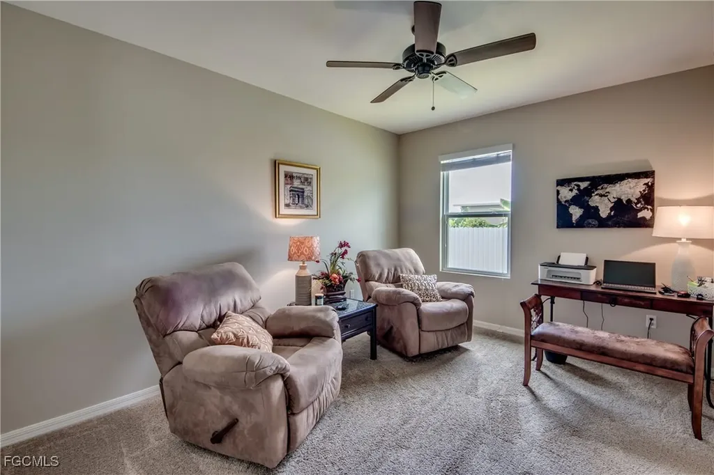 4518 SW 9th Avenue Cape Coral FL 33914