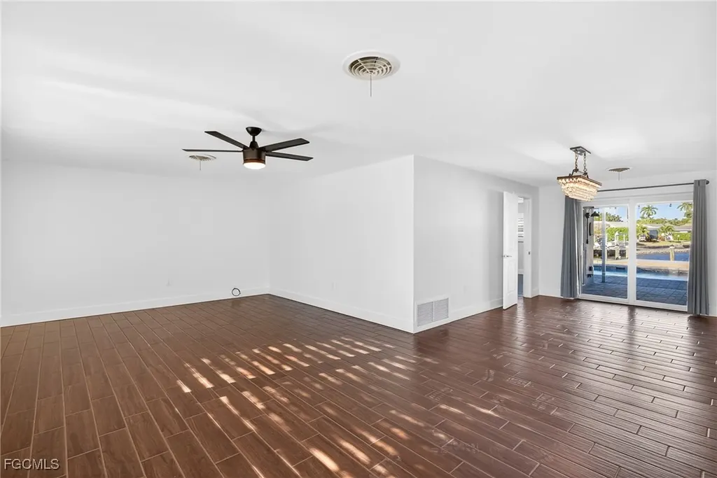 541 Bayside Drive Fort Myers FL 33919