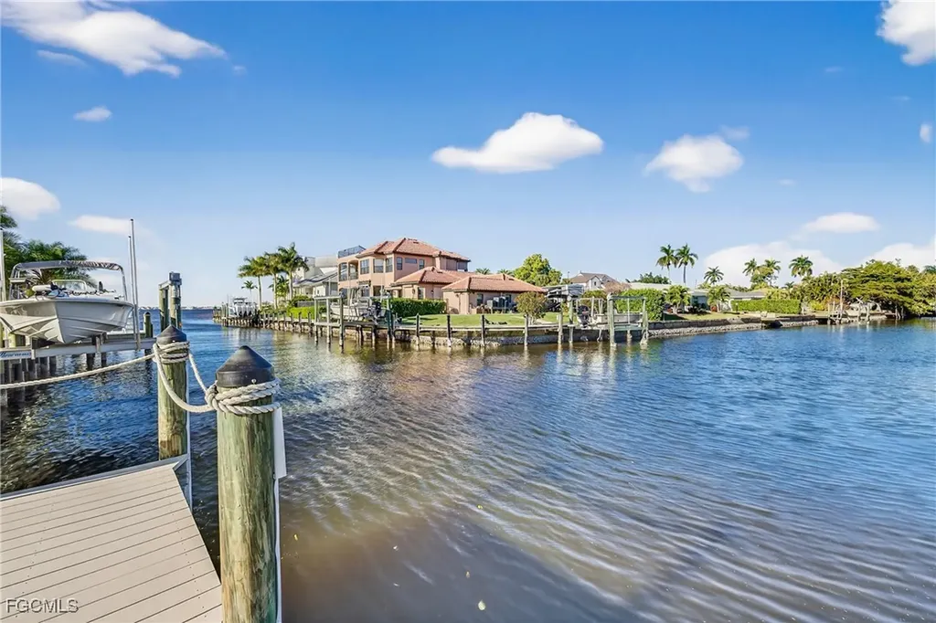541 Bayside Drive Fort Myers FL 33919