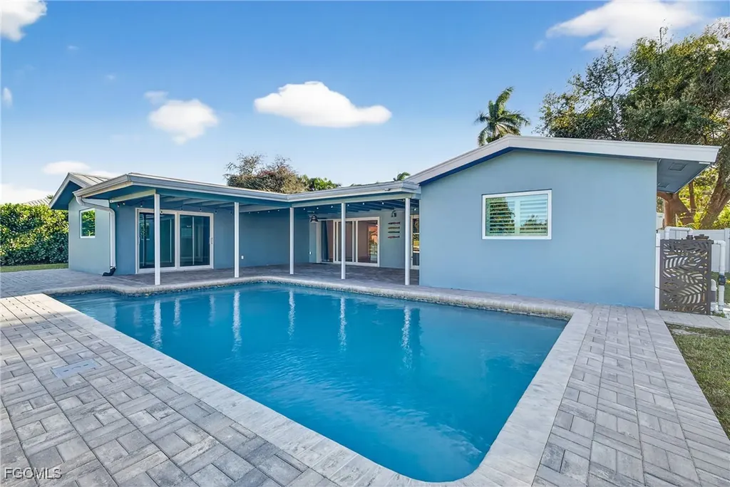 541 Bayside Drive Fort Myers FL 33919