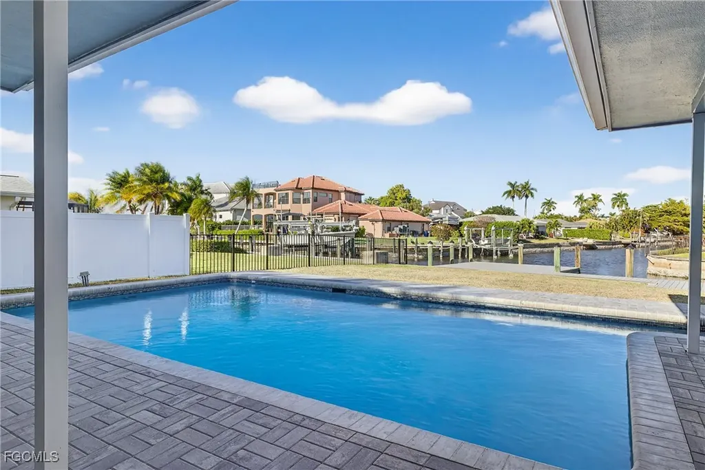 541 Bayside Drive Fort Myers FL 33919
