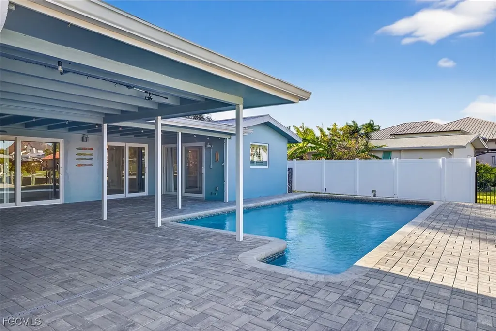 541 Bayside Drive Fort Myers FL 33919