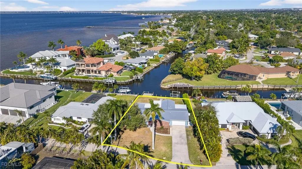 541 Bayside Drive Fort Myers FL 33919
