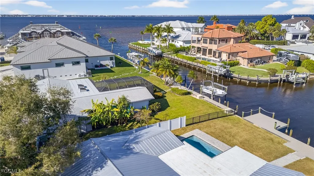 541 Bayside Drive Fort Myers FL 33919