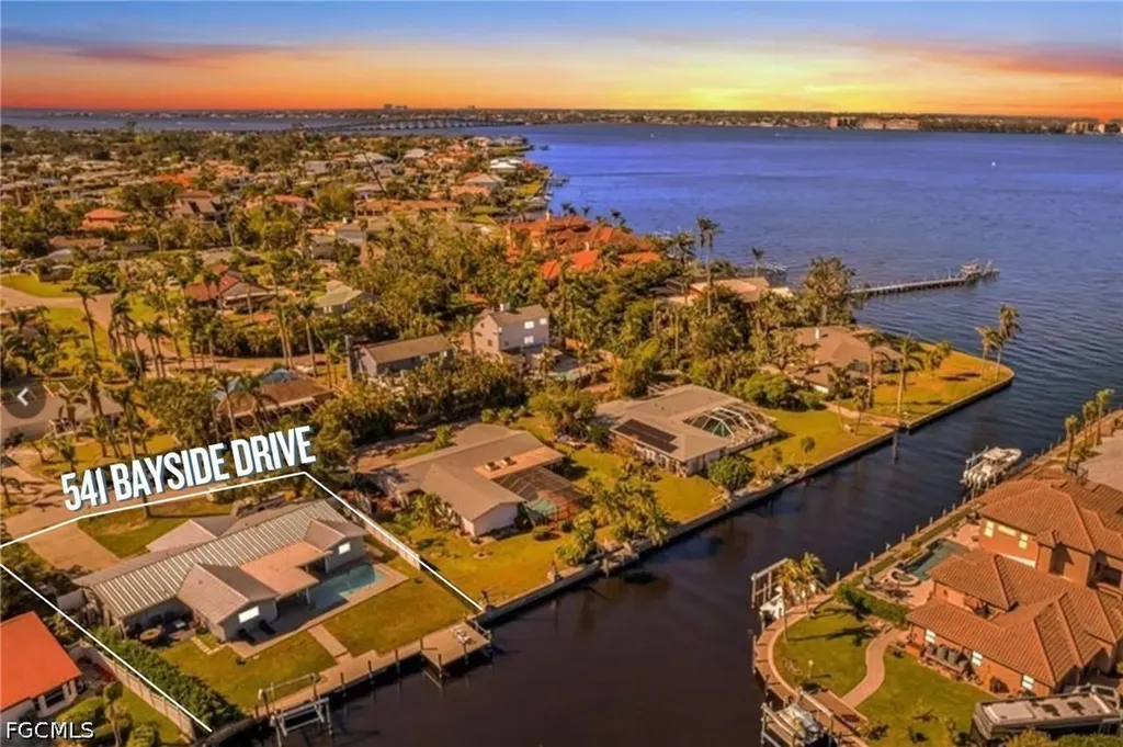 541 Bayside Drive Fort Myers FL 33919