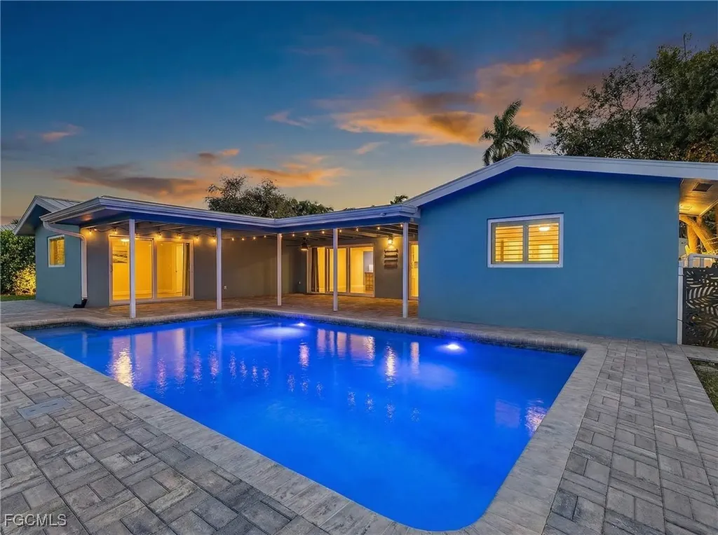 541 Bayside Drive Fort Myers FL 33919