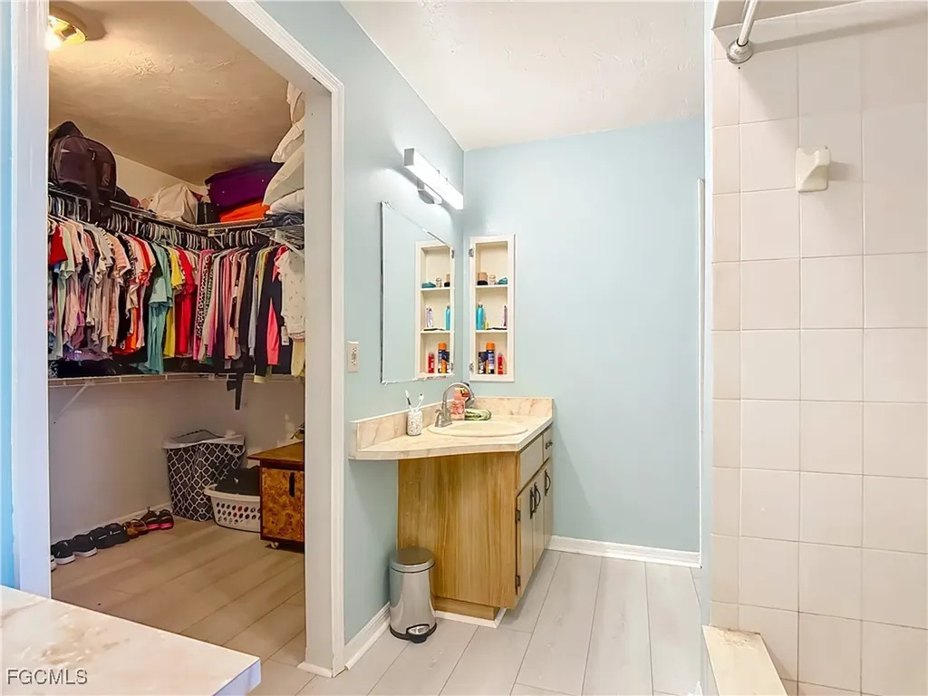 15650 Roberts Lane Fort Myers FL 33908
