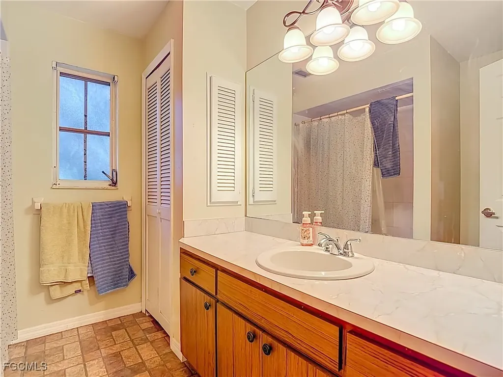 15650 Roberts Lane Fort Myers FL 33908
