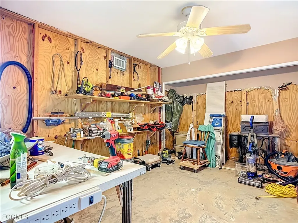 15650 Roberts Lane Fort Myers FL 33908