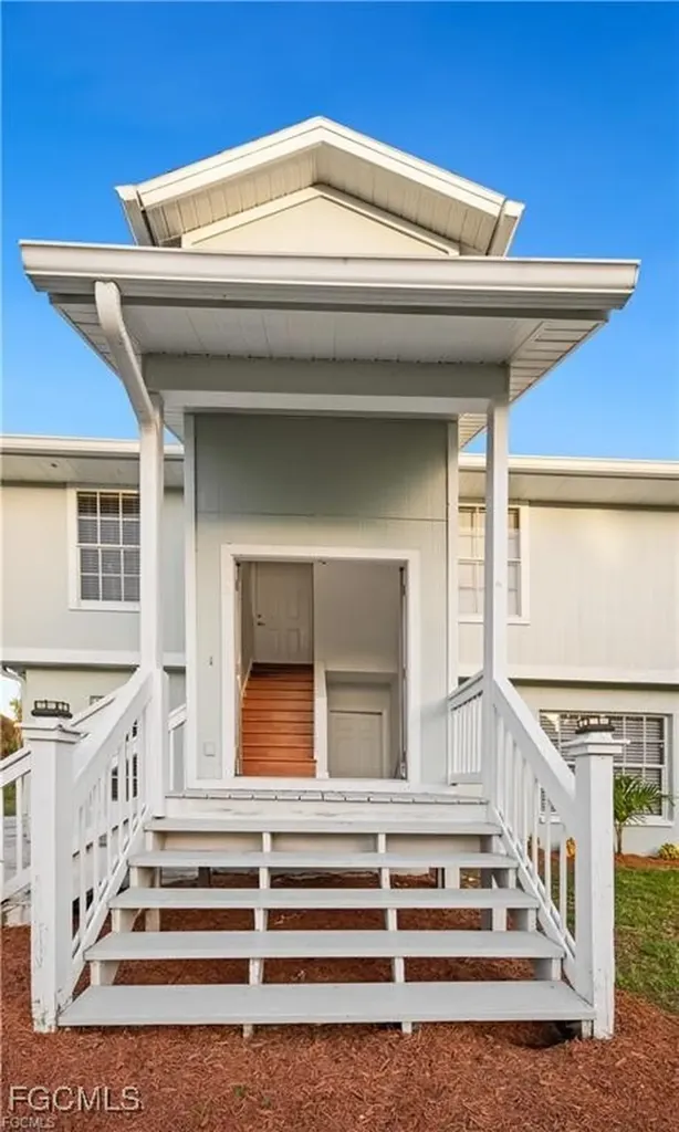 260 13th Street SW Naples FL 34117