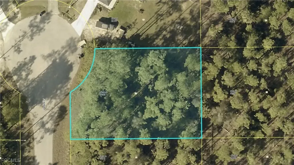 105 Oasis Court Lehigh Acres FL 33974