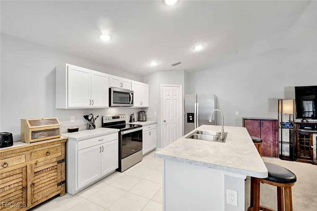 1119 NE 39th Street Cape Coral FL 33909