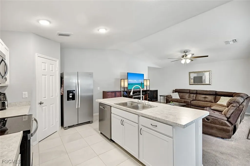 1119 NE 39th Street Cape Coral FL 33909