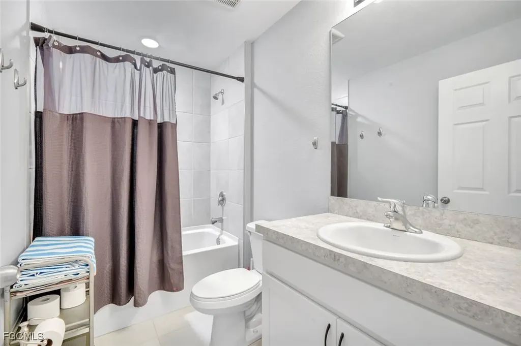 1119 NE 39th Street Cape Coral FL 33909