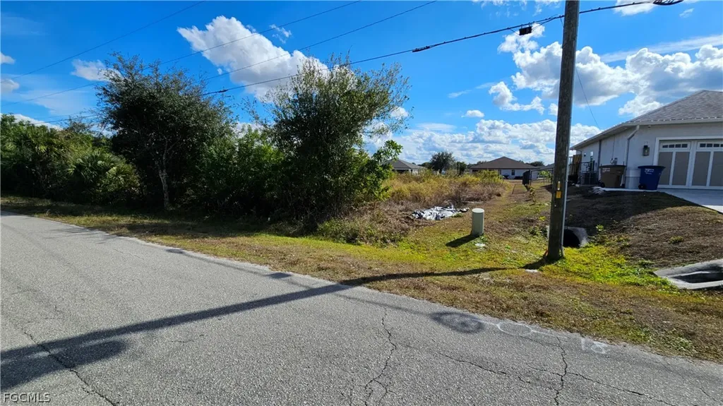 616 Kingsbury Street E Lehigh Acres FL 33974