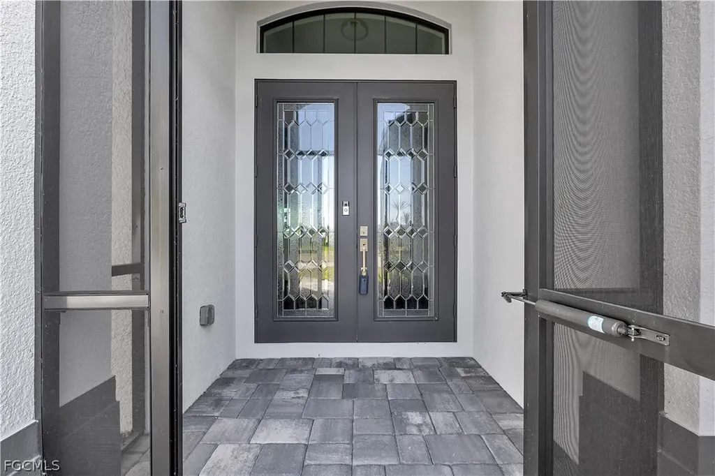 16800 Lady Diana Court Cape Coral FL 33991