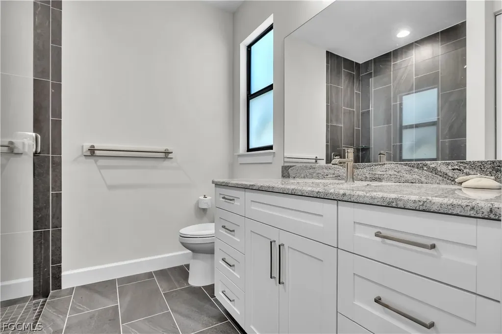 16800 Lady Diana Court Cape Coral FL 33991
