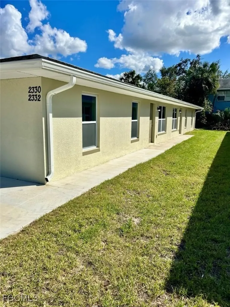 2330-2332 Hoople Street Fort Myers FL 33901
