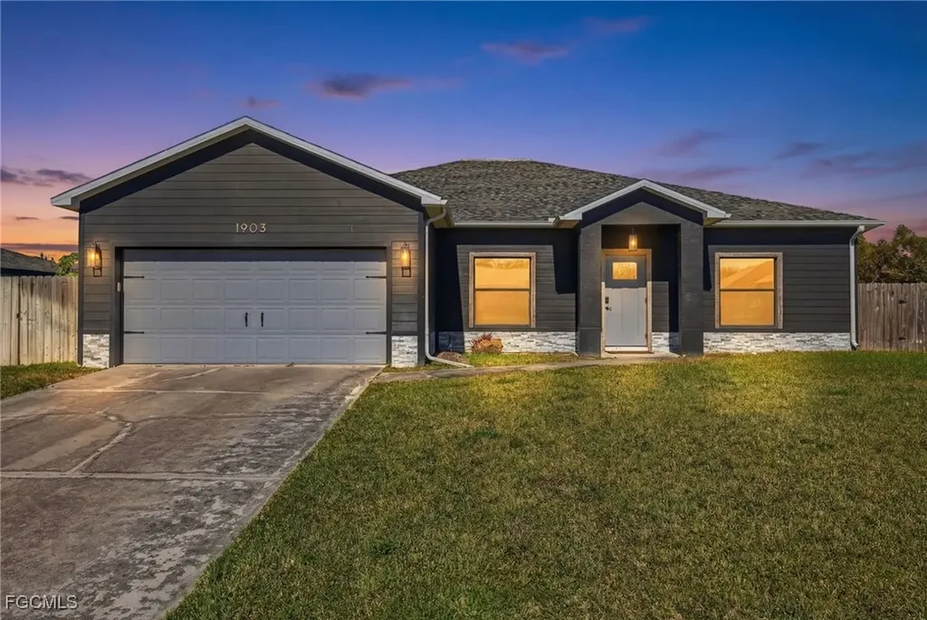 1903 SW 12th Terrace Cape Coral FL 33991