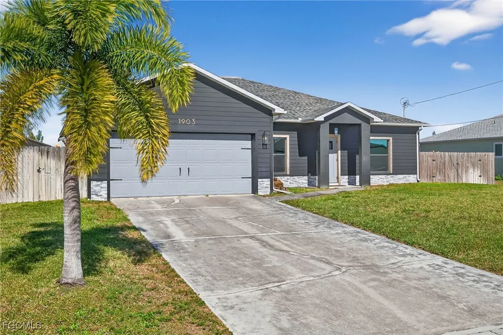1903 SW 12th Terrace Cape Coral FL 33991