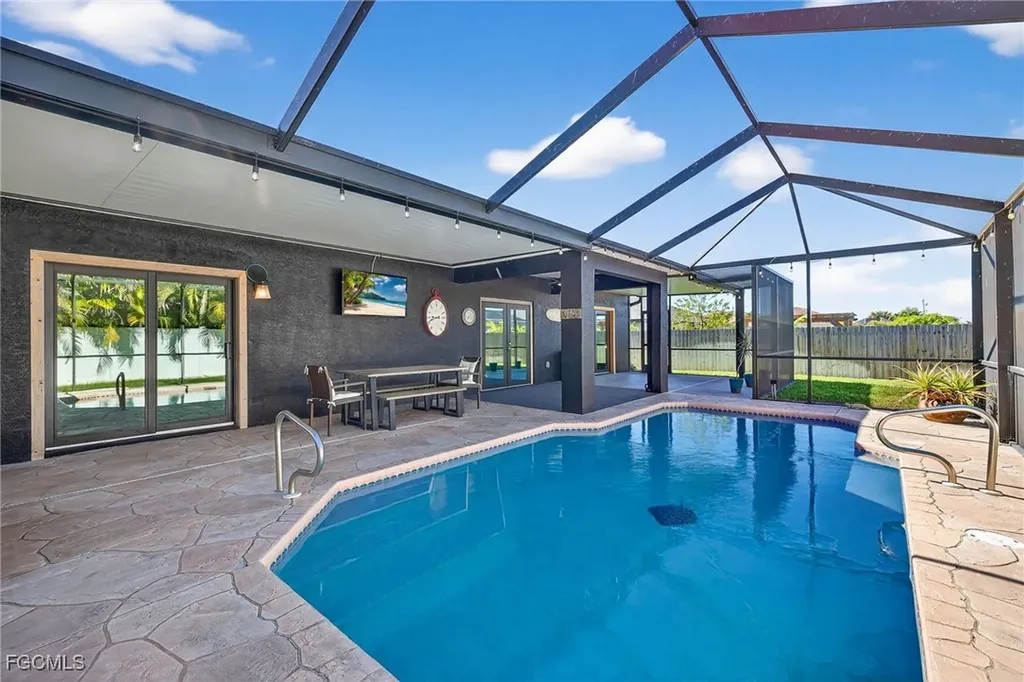 1903 SW 12th Terrace Cape Coral FL 33991