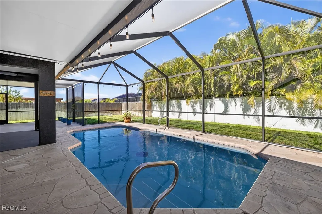 1903 SW 12th Terrace Cape Coral FL 33991