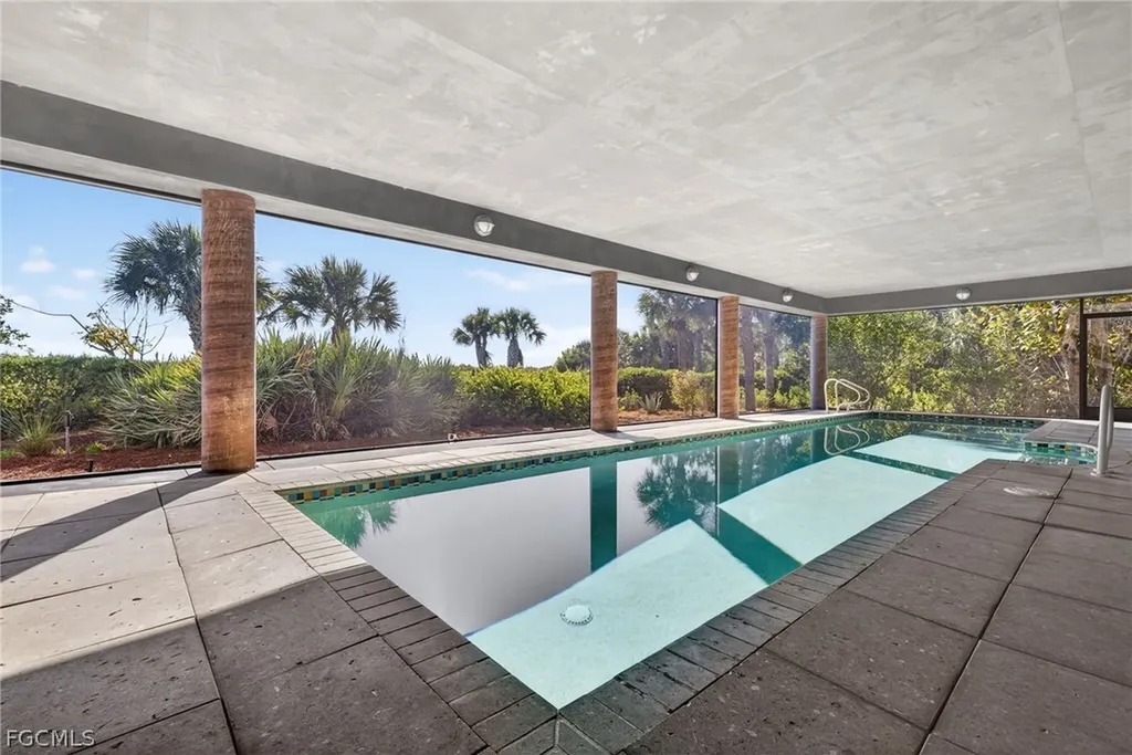 5703 Sanibel Captiva Road Sanibel FL 33957