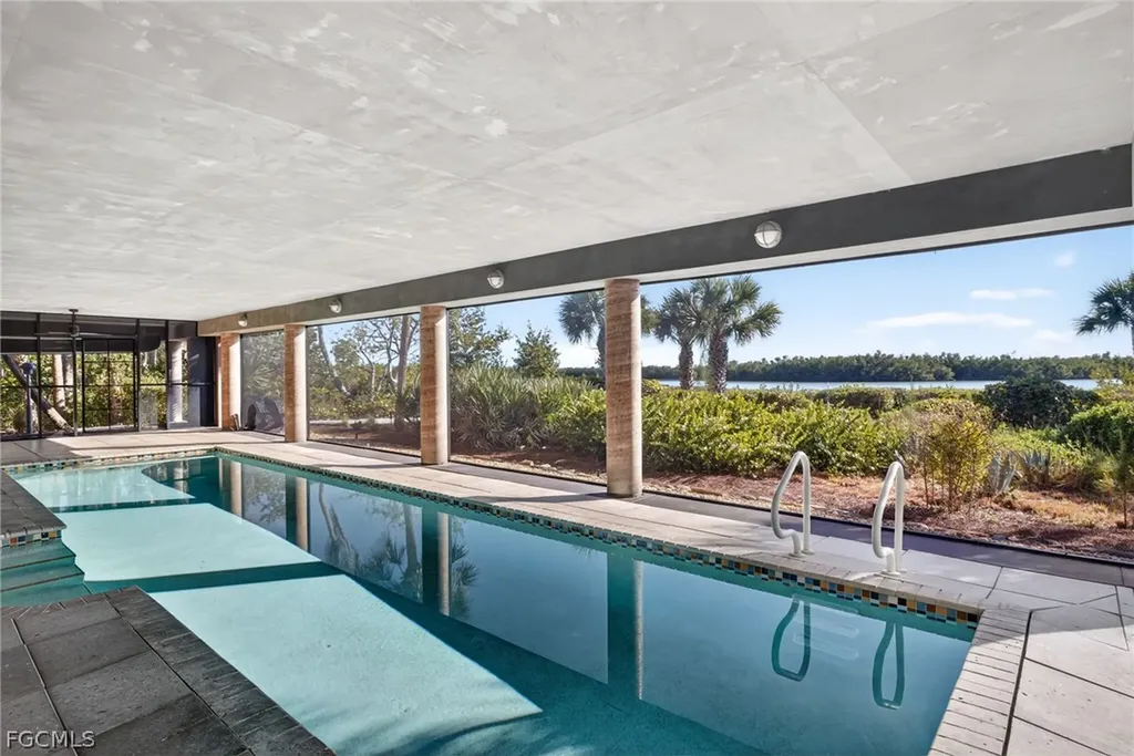 5703 Sanibel Captiva Road Sanibel FL 33957