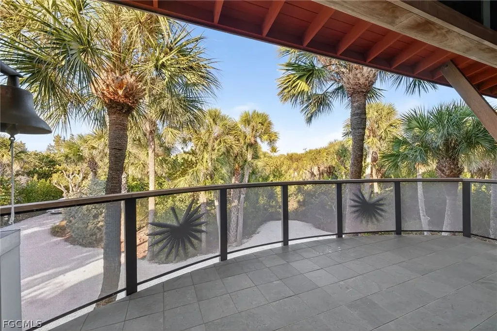 5703 Sanibel Captiva Road Sanibel FL 33957