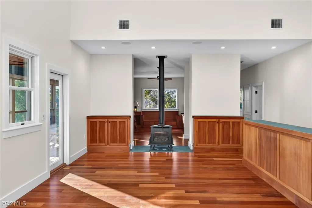 5703 Sanibel Captiva Road Sanibel FL 33957
