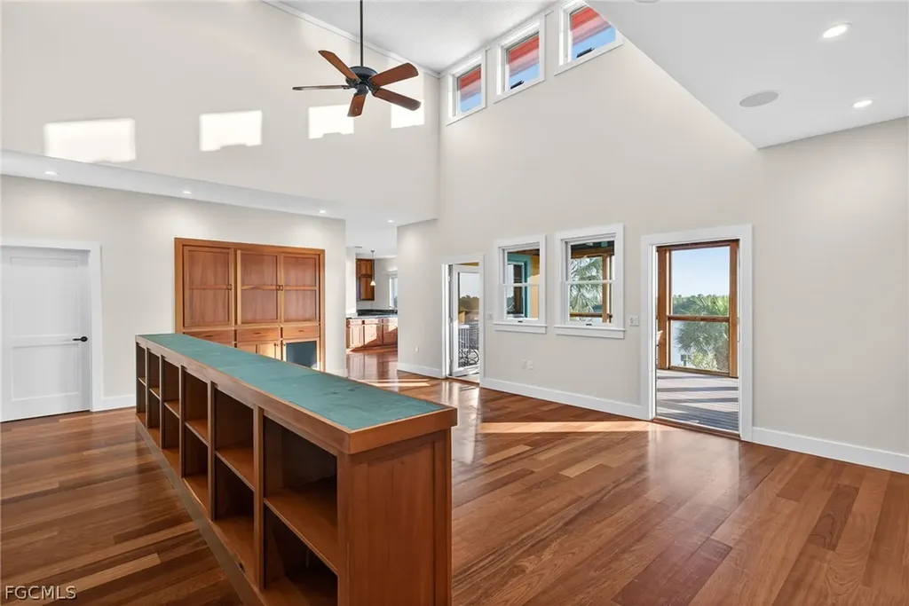 5703 Sanibel Captiva Road Sanibel FL 33957