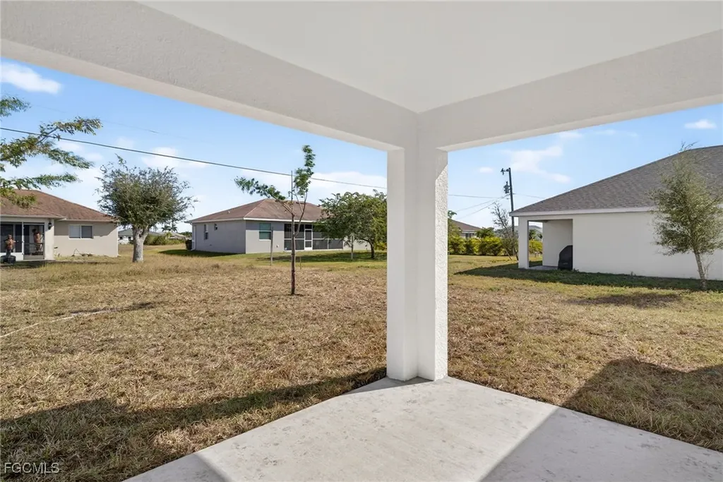 1711 NW 10th Avenue Cape Coral FL 33993