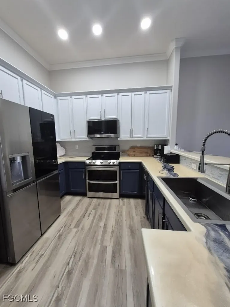 13255 Silver Thorn Loop North Fort Myers FL 33903